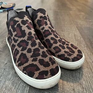 Rothy’s Chelsea boot 8. Wildcat